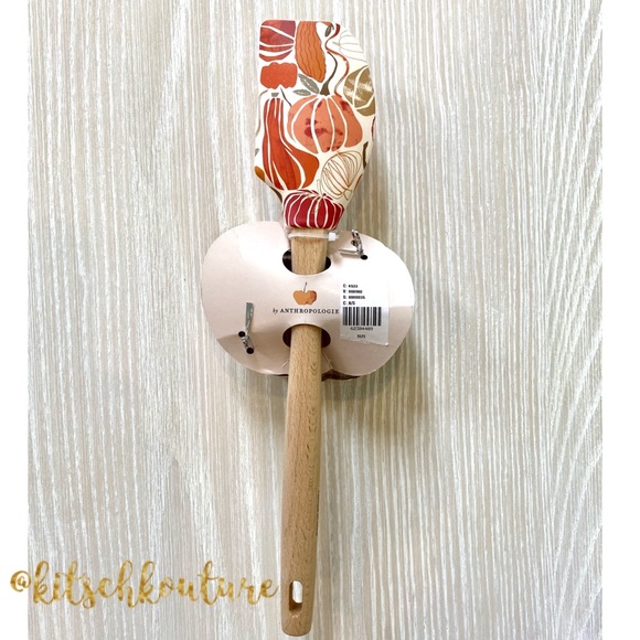 Pumpkin Spatula and Cookie Cutter Set - Picture 3 of 6